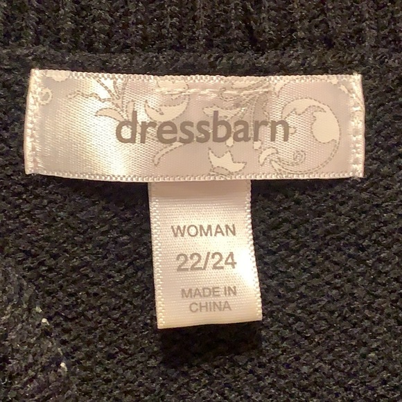 DRESS BARN ⭐️ Embroidered Zippered Cardigan - Picture 7 of 8